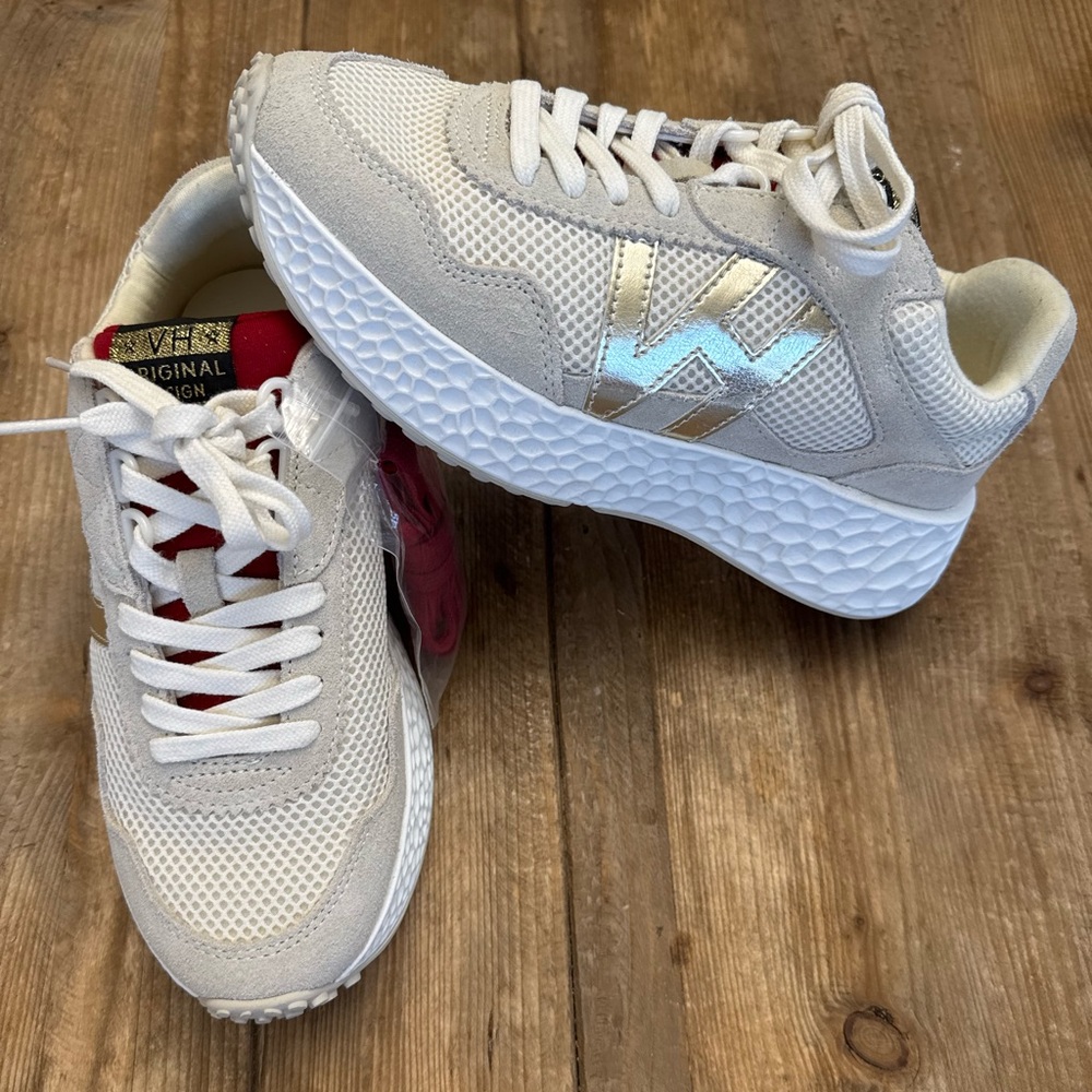 New Vintage Havana Starling Women's Sneaker Size 6  6.5 8.5 $140